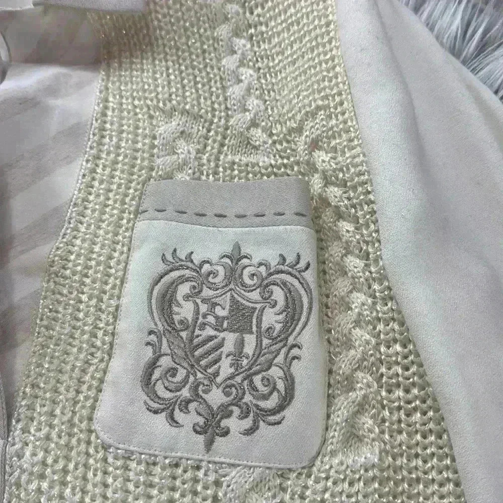 Vintage Ivory Sweater Shirt with Gold Emblem, M - Picture 3 of 13
